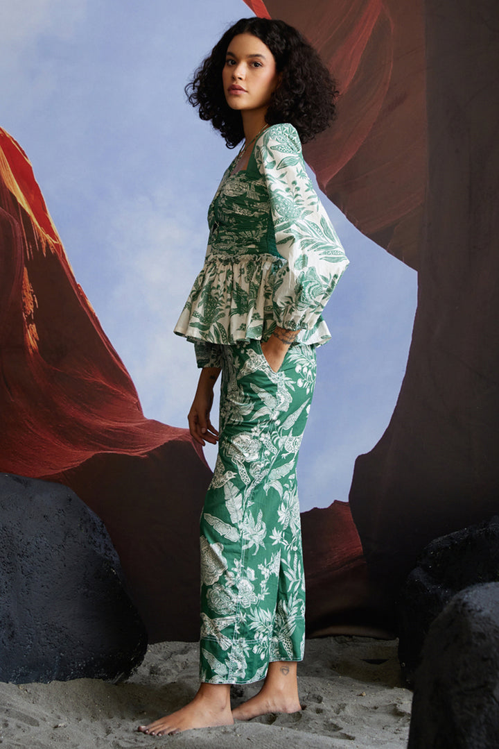 Taha'a String Top